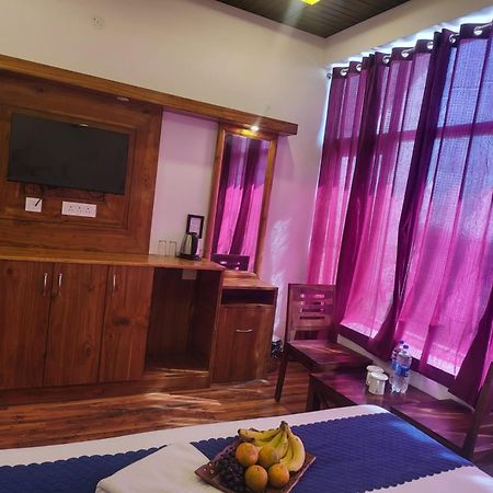 Hotel Kasauli View Cafe Restaurant Open Terrace Mountain View Luaran gambar