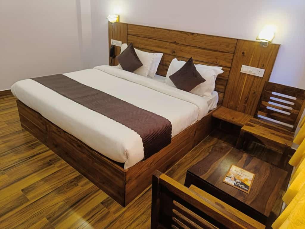 Hotel Kasauli View Cafe Restaurant Open Terrace Mountain View Luaran gambar