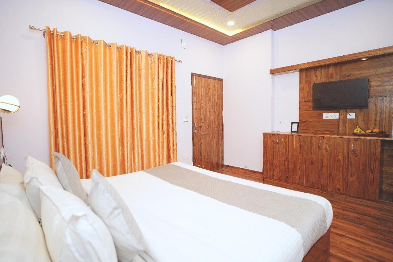 Hotel Kasauli View Cafe Restaurant Open Terrace Mountain View Luaran gambar