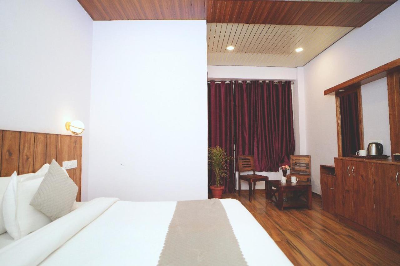 Hotel Kasauli View Cafe Restaurant Open Terrace Mountain View Luaran gambar