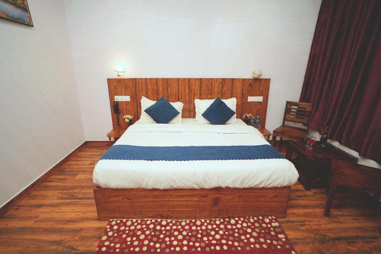Hotel Kasauli View Cafe Restaurant Open Terrace Mountain View Luaran gambar