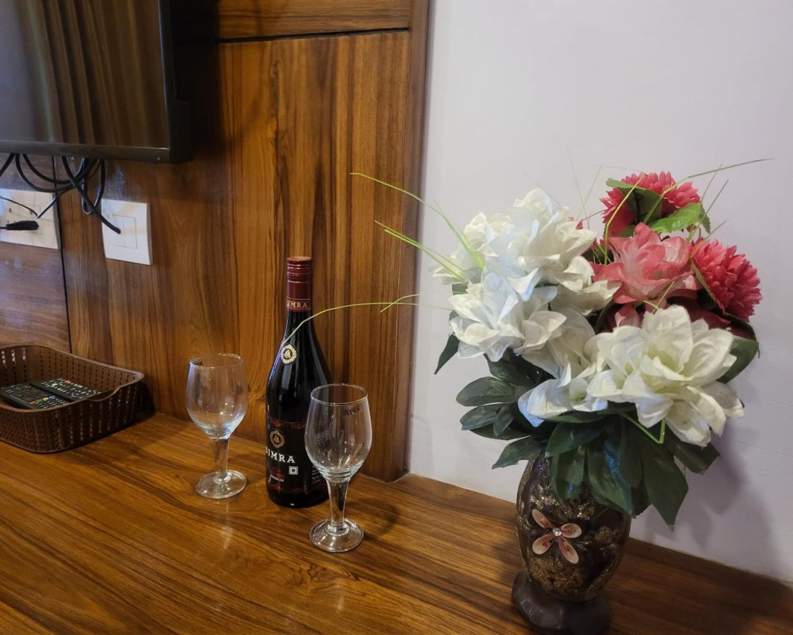Hotel Kasauli View Cafe Restaurant Open Terrace Mountain View Luaran gambar
