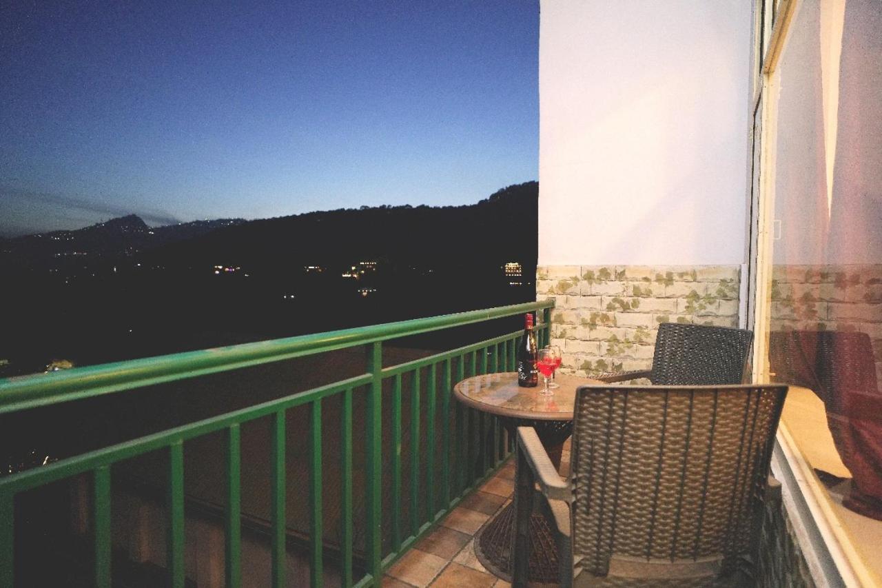 Hotel Kasauli View Cafe Restaurant Open Terrace Mountain View Luaran gambar